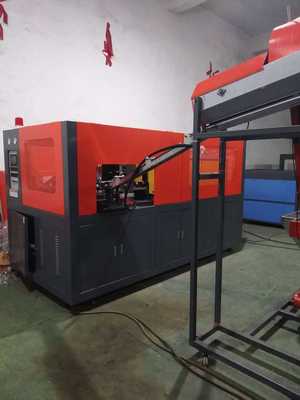 本誠機械全自動吹瓶機PET礦泉水瓶飲料瓶藥瓶塑料瓶吹瓶機生產商圖片_高清圖_細節(jié)圖-臺州市本誠機械設備 -